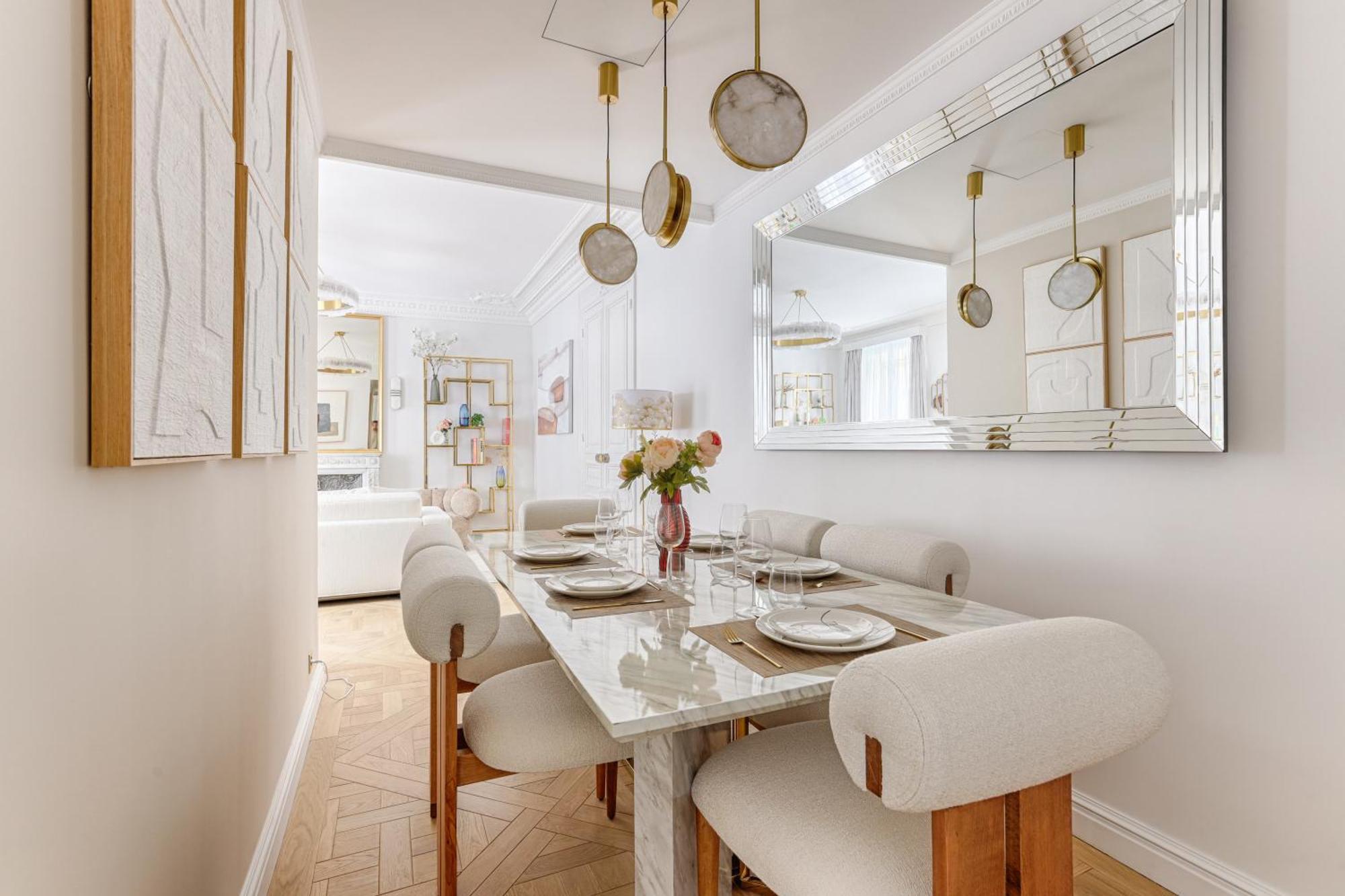 Elegant Luxury Apartment For 6 On Champs-Elysees Parigi Esterno foto